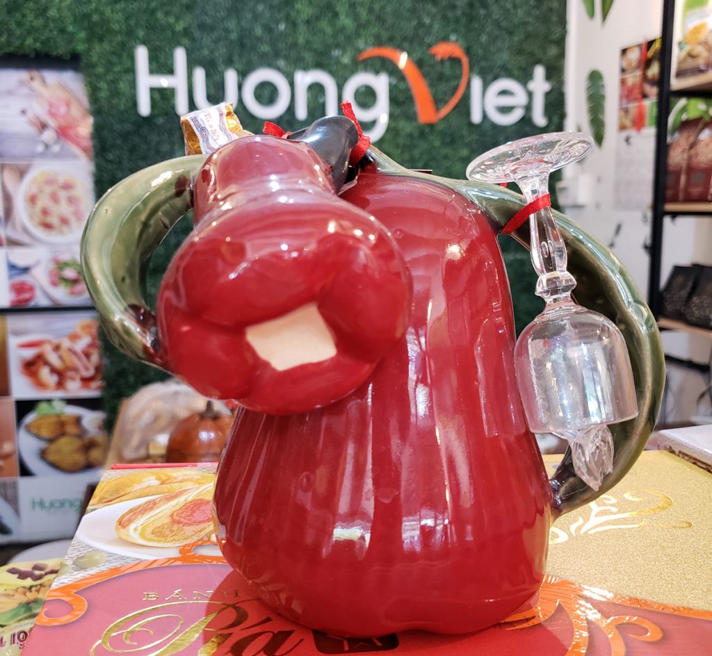 Rượu mận Cần Thơ